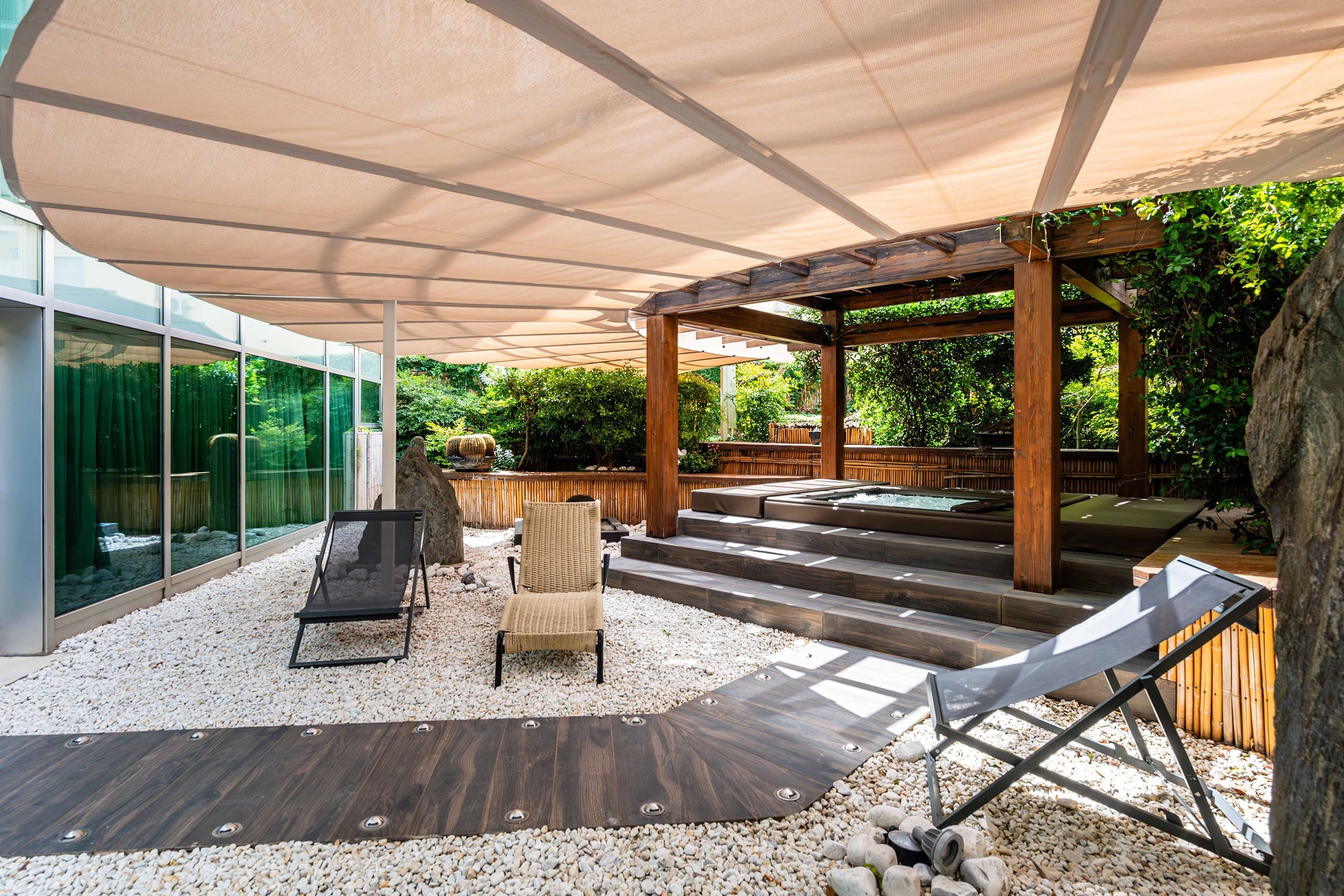 Zen Garden Suite | Garden view