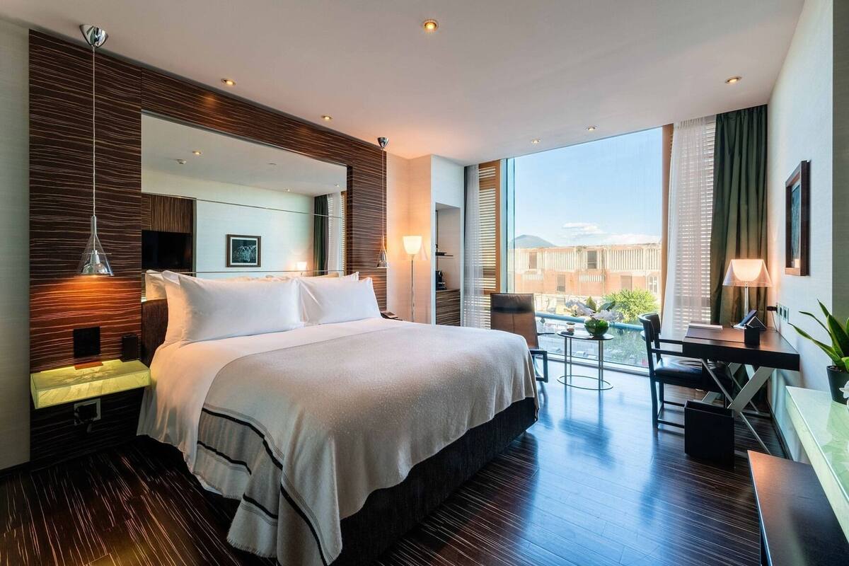 Premium bedding, minibar, in-room safe, desk
