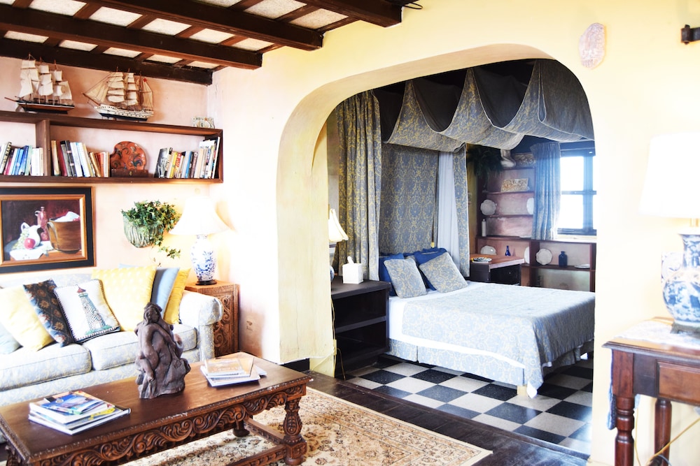 The Gallery Inn by null