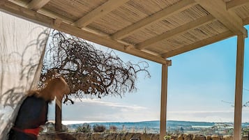Café da manhã com buffet todos os dias (EUR 10 por pessoa)