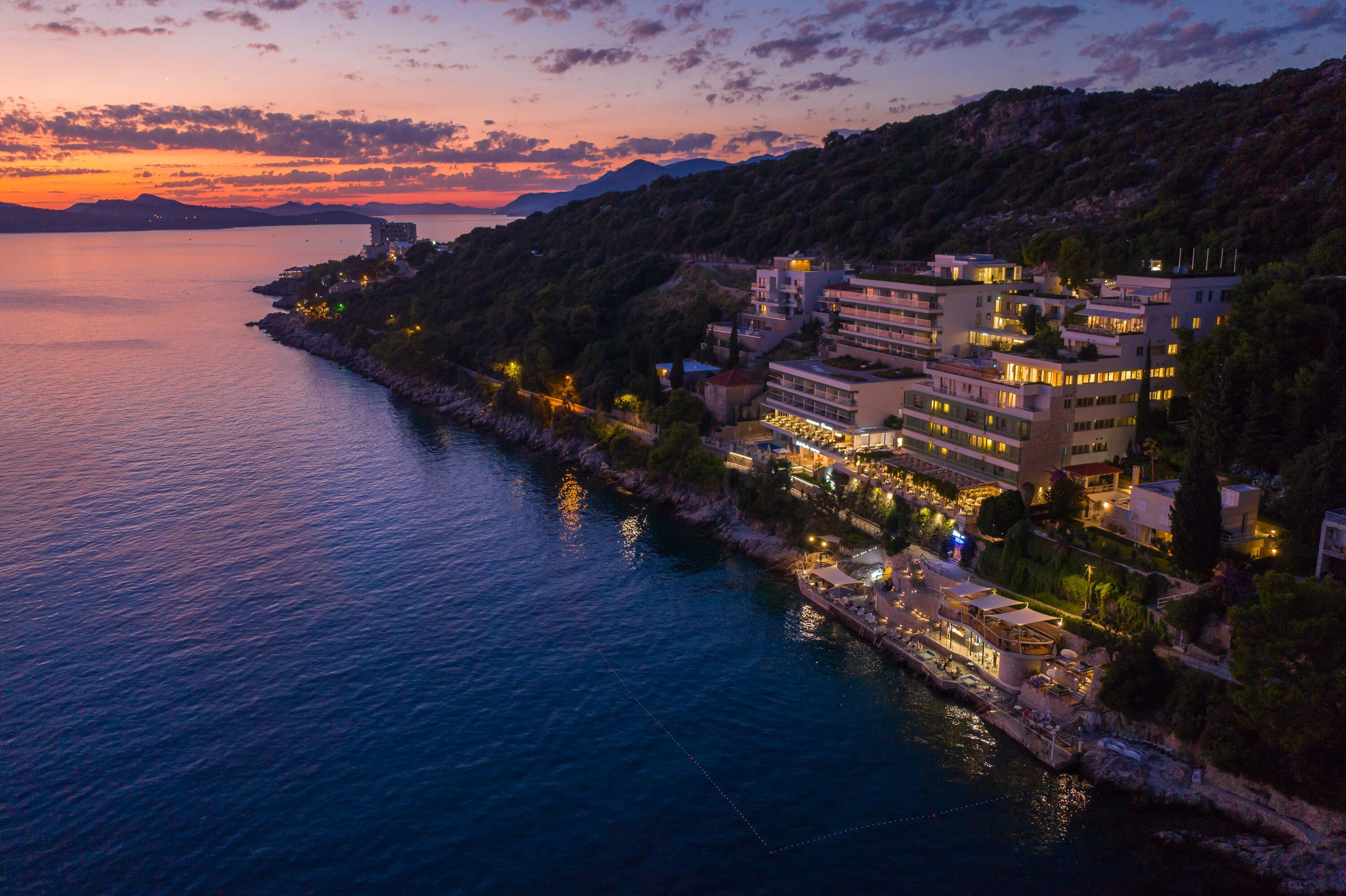 المنشأة من الخارج