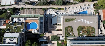 Hotel More