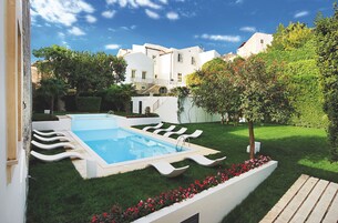 Seasonal outdoor pool, sun loungers