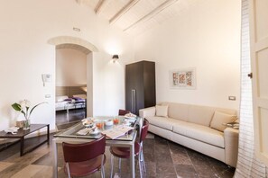 迷你吧、客房内保险箱、特色家居、熨斗/熨板