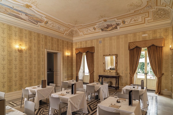 Her gün ücretsiz açık büfe kahvaltı