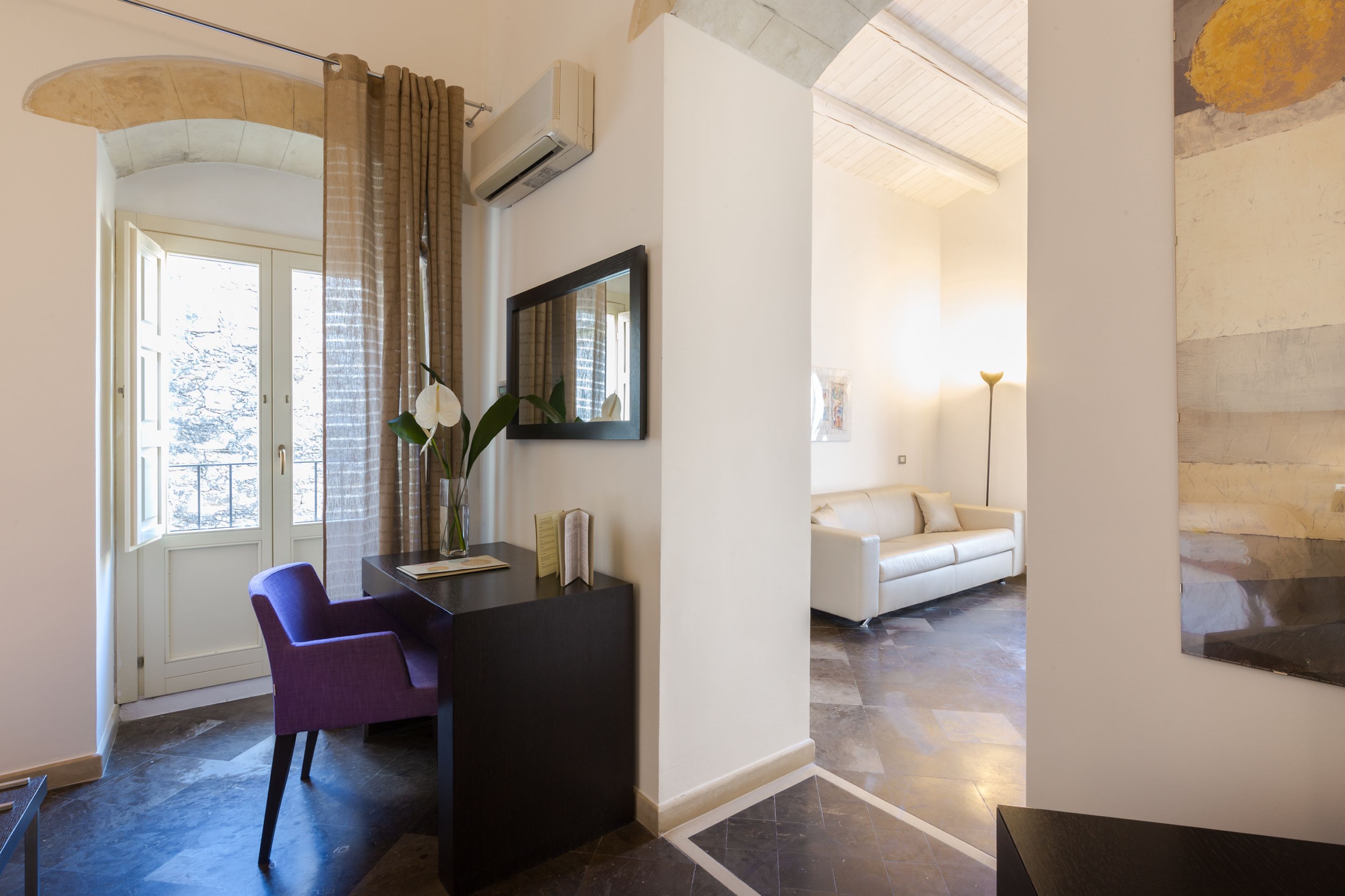 1 bedroom, minibar, in-room safe, individually furnished