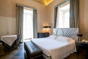 Prestige | In-room safe, desk, blackout drapes, iron/ironing board - De Stefano Palace (Ragusa)