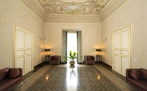 Hallway - De Stefano Palace (Ragusa)