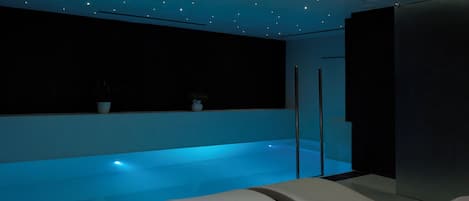 双人护理室、土耳其浴、身体护理、身体磨砂、面部护理、指(趾)甲修剪和护理