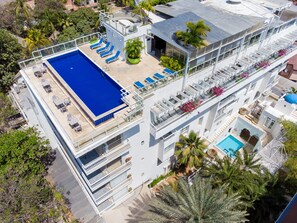 3 outdoor pools, pool umbrellas, pool loungers - Santorini Hotel & Resort (Santa Marta)