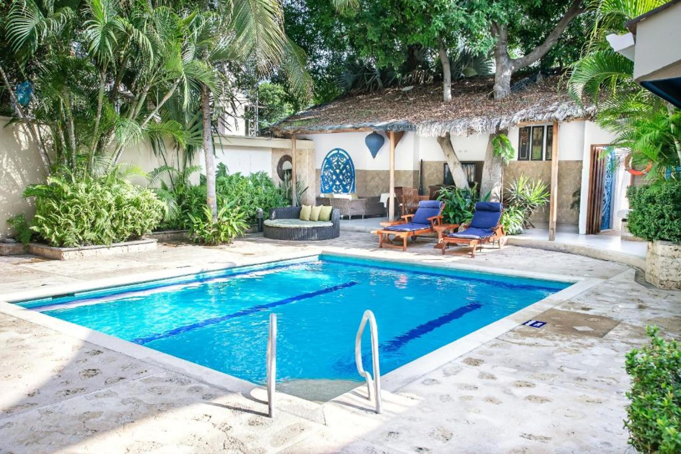 outdoor pool, pool loungers