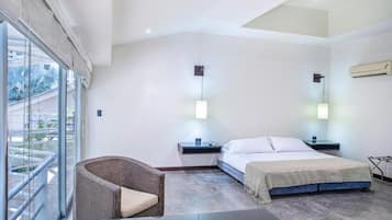 Suite Room | 高級寢具、羽絨被、客房內保險箱、遮光布/窗簾