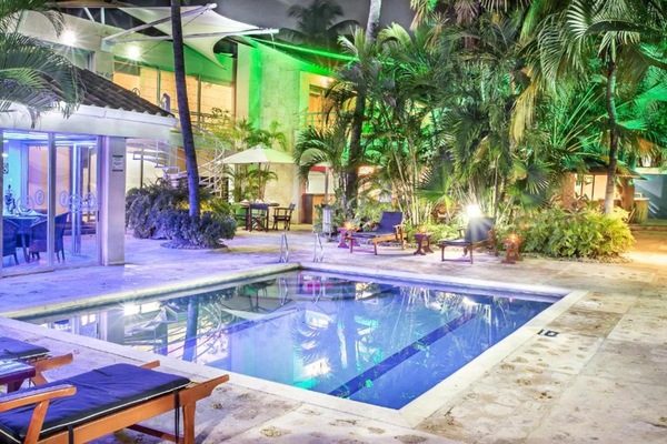 Outdoor pool, open 9:00 AM to 9:00 PM, sun loungers