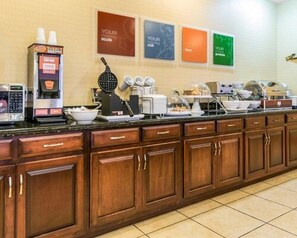 Desayuno bufé gratuito