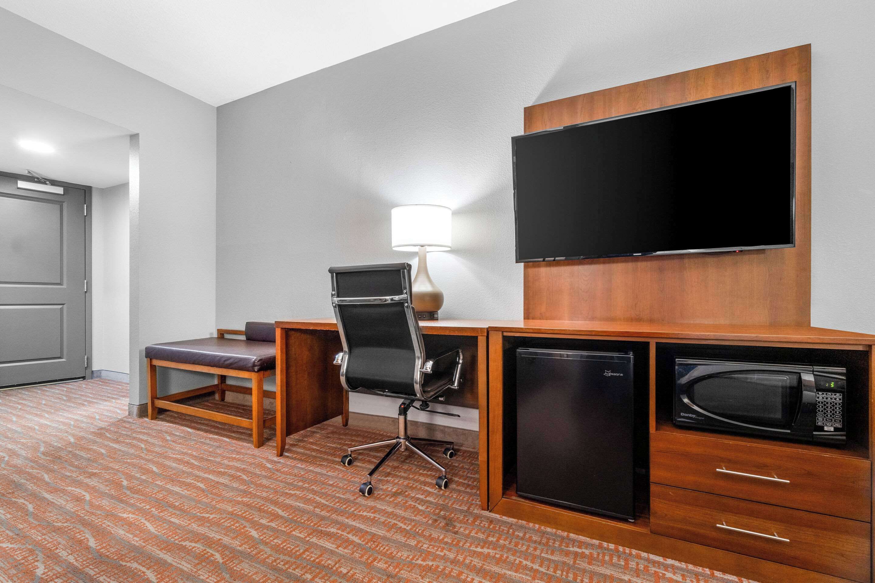 in-room safe, desk, laptop workspace, iron/ironing board