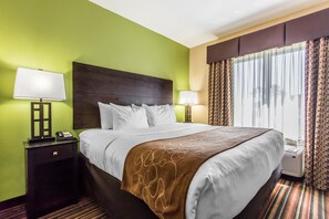 Suite, 1 cama de matrimonio grande, accesible para personas con discapacidad, no fumadores | Caja fuerte, escritorio, espacio para trabajar con un portátil