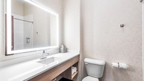 Suite, 1 Bedroom, Accessible (Comm, Accessible Tub) | Bathroom | Bathtub, hair dryer, towels - Holiday Inn Express Hotel & Suites Van Wert by IHG (Van Wert)