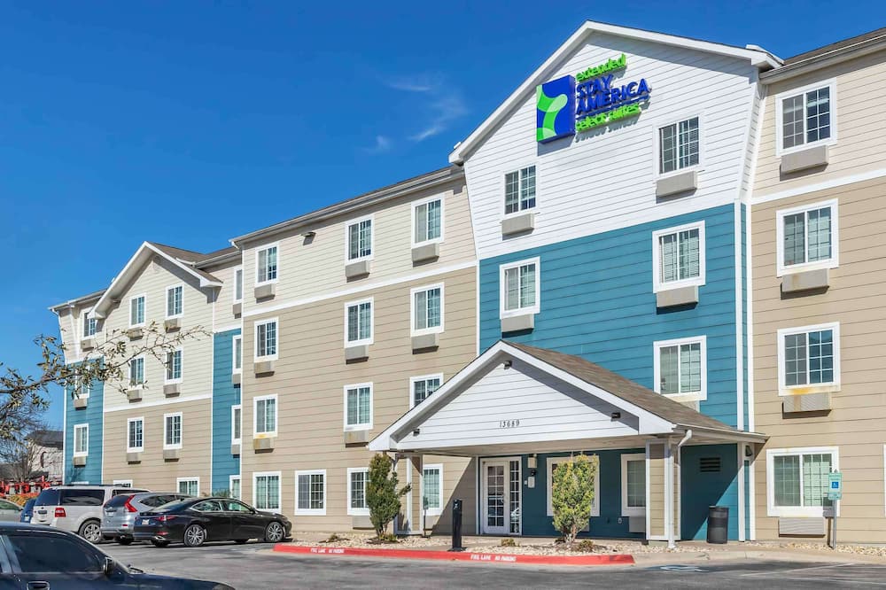 WoodSpring Suites Austin Northwest