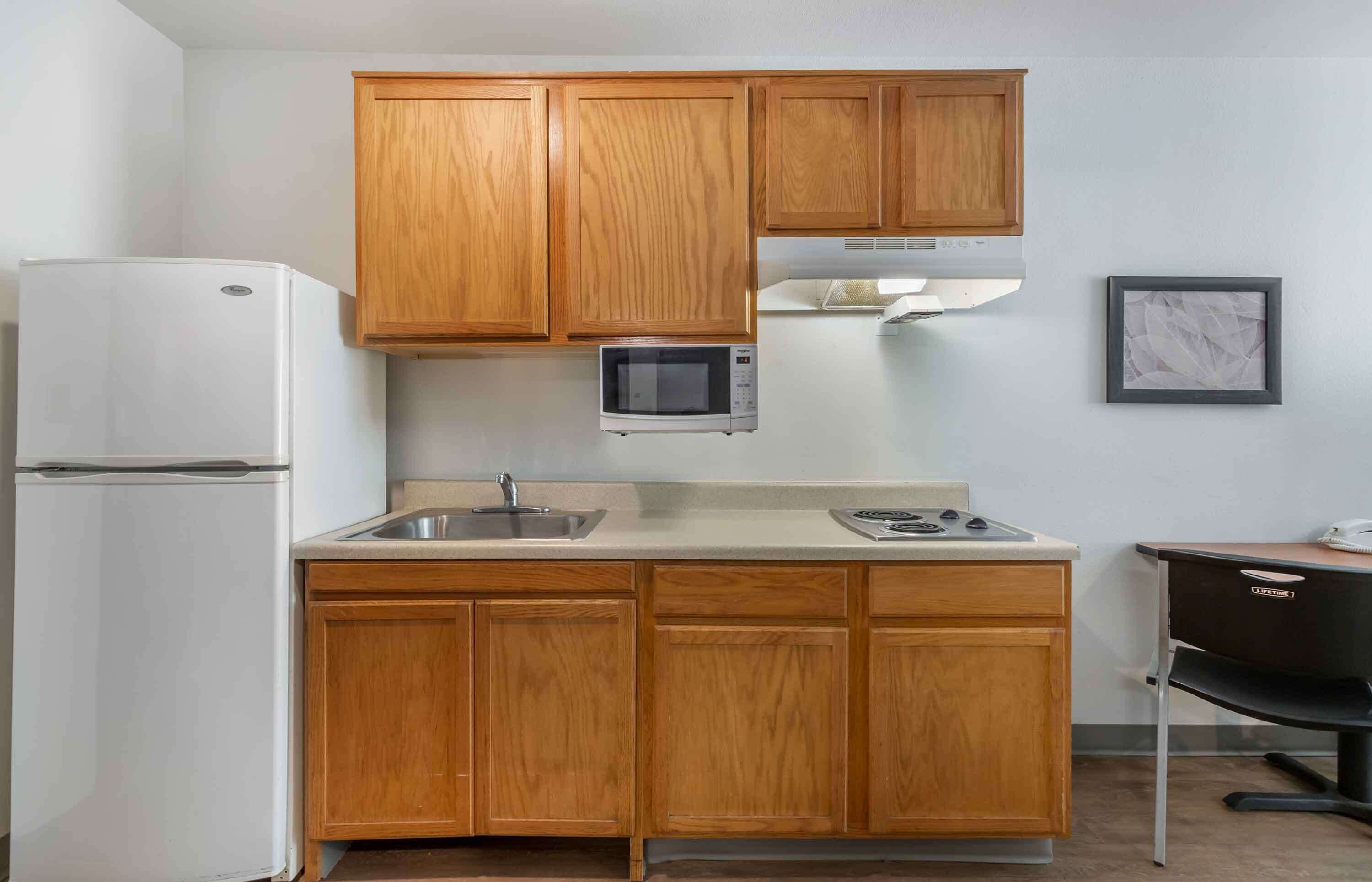 办公桌、笔记本电脑工作区、熨斗/熨板、免费 WiFi