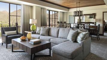 Suite, 1 Schlafzimmer, Nichtraucher, Balkon | 1 Schlafzimmer, Bettwäsche aus ägyptischer Baumwolle