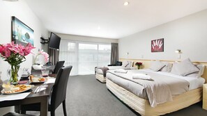 Superior Triple Studio  | View from room - Arthur's Court Motor Lodge (Christchurch)