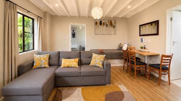 Standard Suite, 1 Bedroom, Non Smoking, Kitchenette