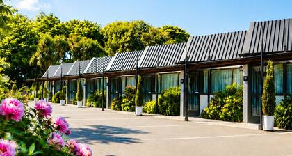 Gothic Heights Motel