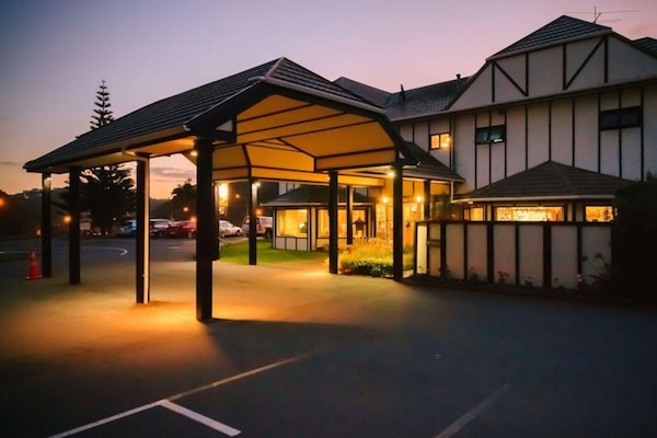 Vista frontal de la propiedad