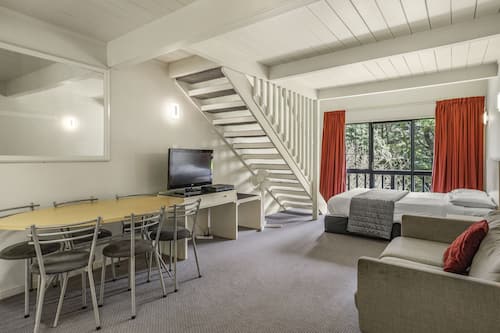 Chambre Familiale (N) | Coin séjour
