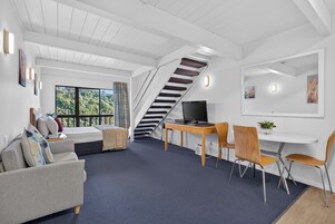 Duplex studio | Living area