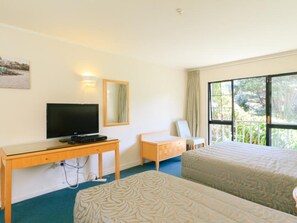 Studio (C) | Pemandangan dari kamar