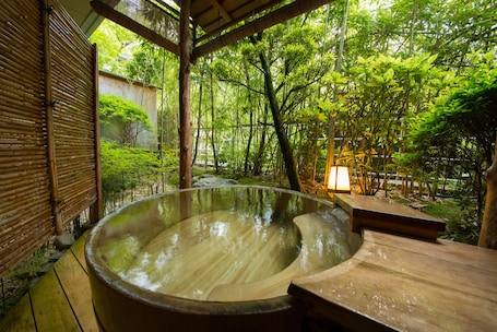 In-room safe, desk, free cribs/infant beds, free WiFi