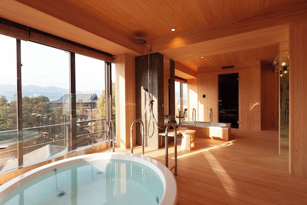 Ocean View Royal Suite Twin Room Senzan (With Open Air Bath & Sauna) 100m2 | Bathroom | Combined shower/tub, deep soaking tub, free toiletries, hair dryer