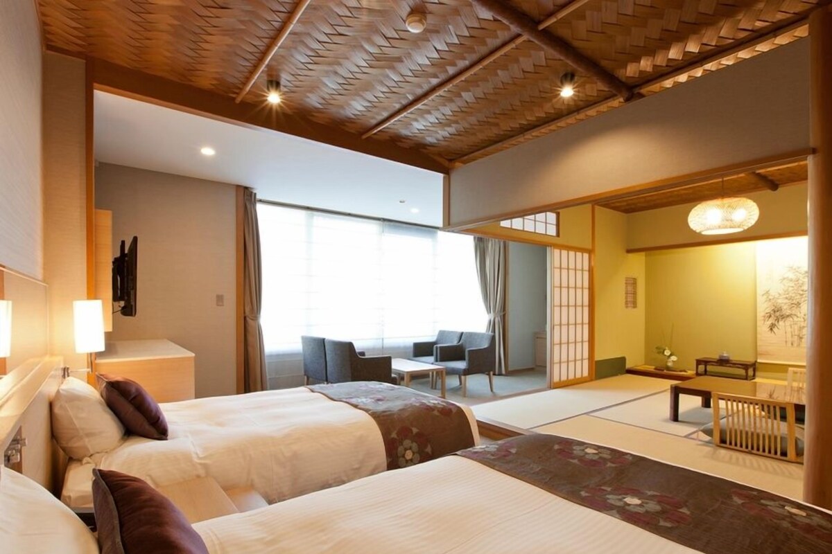 In-room safe, desk, free cots/infant beds, free WiFi