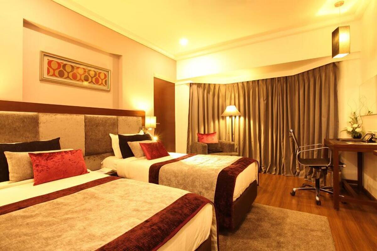 Minibar, in-room safe, desk, free WiFi