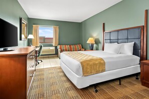 Desk, blackout drapes, iron/ironing board, rollaway beds - Americas Best Value Inn Somerville (Somerville)