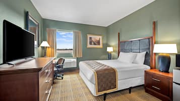 Room, 1 Queen Bed, Accessible, Non Smoking | Desk, blackout drapes, iron/ironing board, rollaway beds