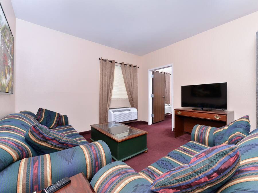 Suite, 1 trĂšs grand lit, non-fumeur, coin cuisine