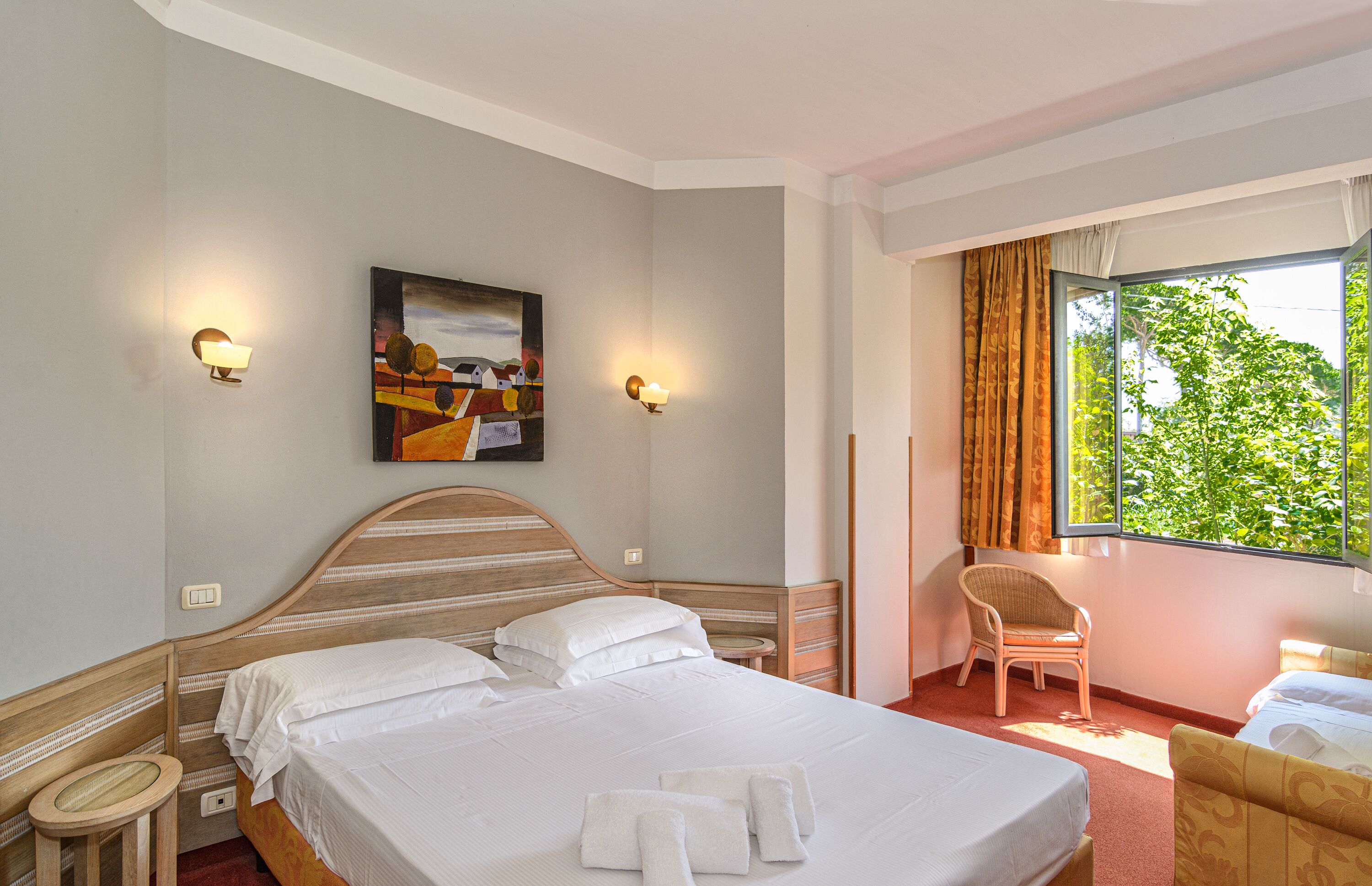 superior double or twin room | 1 bedroom, minibar, in-room safe, desk