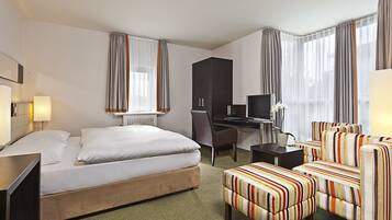 1 Schlafzimmer, Allergikerbettwaren, Zimmersafe, Schreibtisch