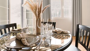 Central Serviced Apartment 2 (Engelbergerstrasse 53, Engelberg, 6390 CH, 700m away from hotel) - Hotel Central (Engelberg)