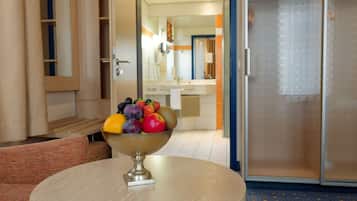 Minibar, in-room safe, desk, laptop workspace