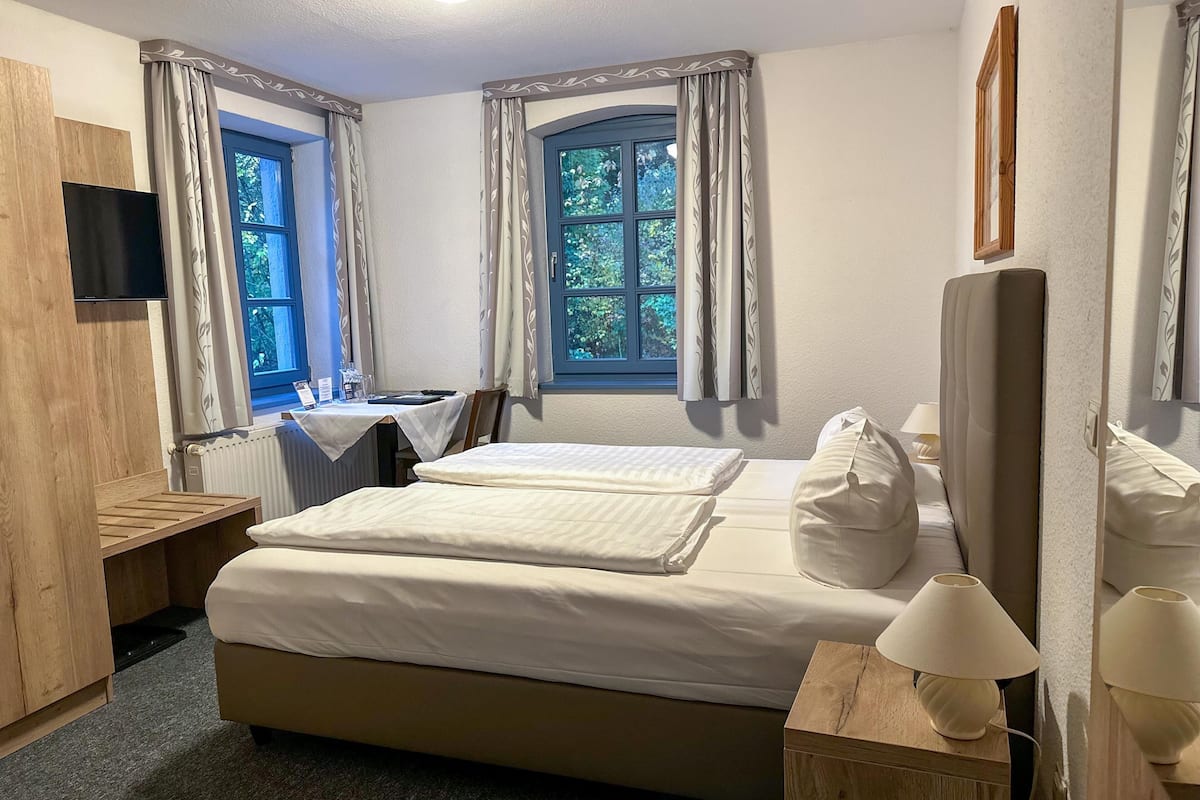 classic double room | hypo-allergenic bedding, in-room safe, individually decorated