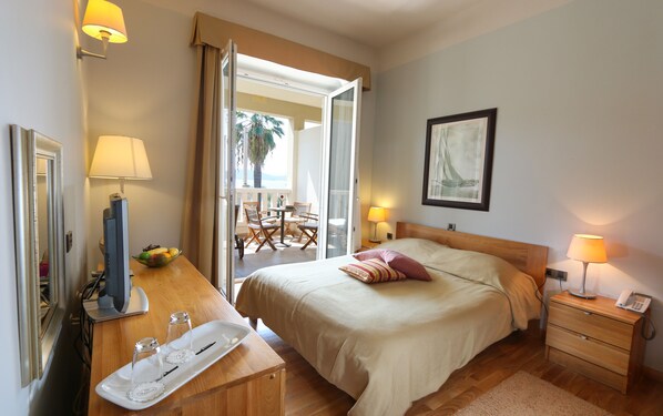 Junior Suite, Balcony, Sea View | Premium bedding, minibar, in-room safe, desk - Hotel Indijan (Orebic)