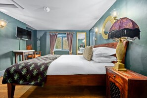 Habitación doble superior | 1 dormitorio, tabla de planchar con plancha, wifi gratis y ropa de cama