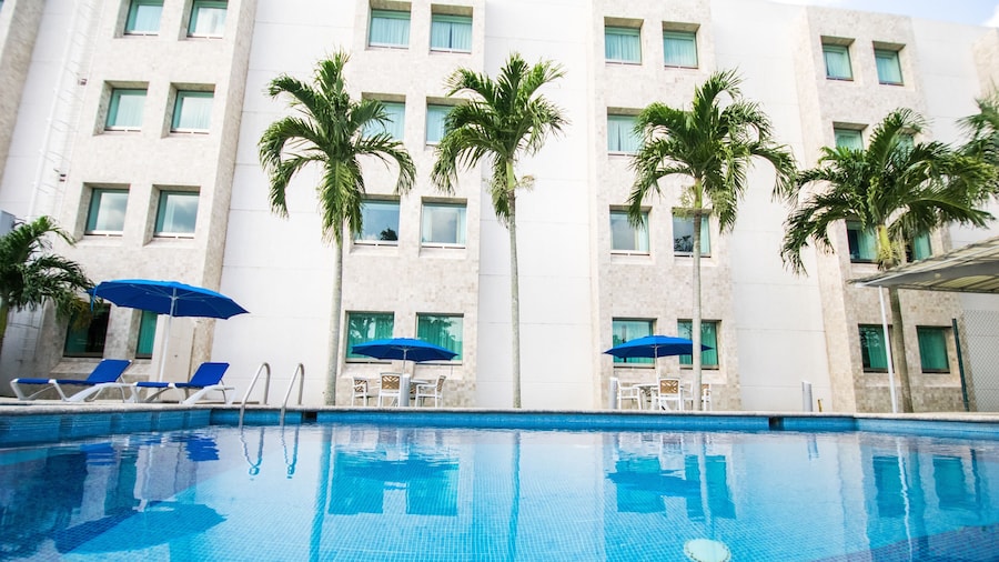 Holiday Inn Express Paraiso Dos Bocas by IHG