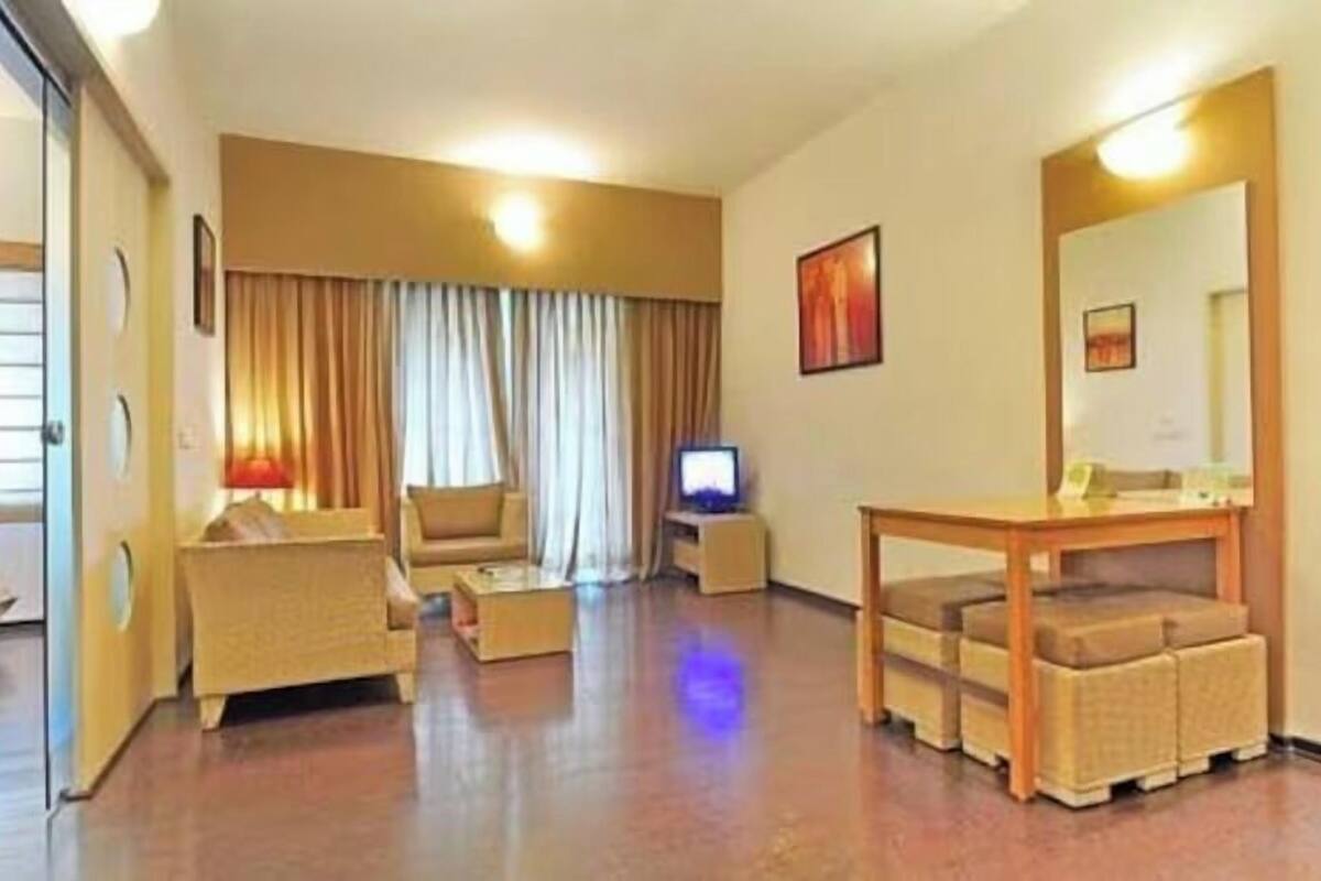 Junior-Suite | 1 Schlafzimmer, Zimmersafe, Schreibtisch, Bügeleisen/Bügelbrett