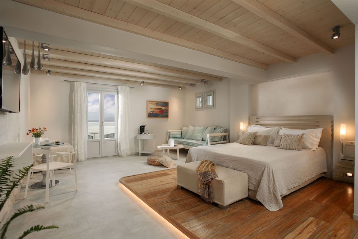 superior suite | 1 bedroom, premium bedding, in-room safe, soundproofing