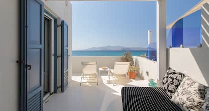 Iria Beach art hotel