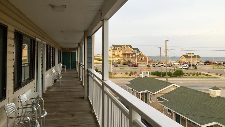 Seahorse Inn and Cottages